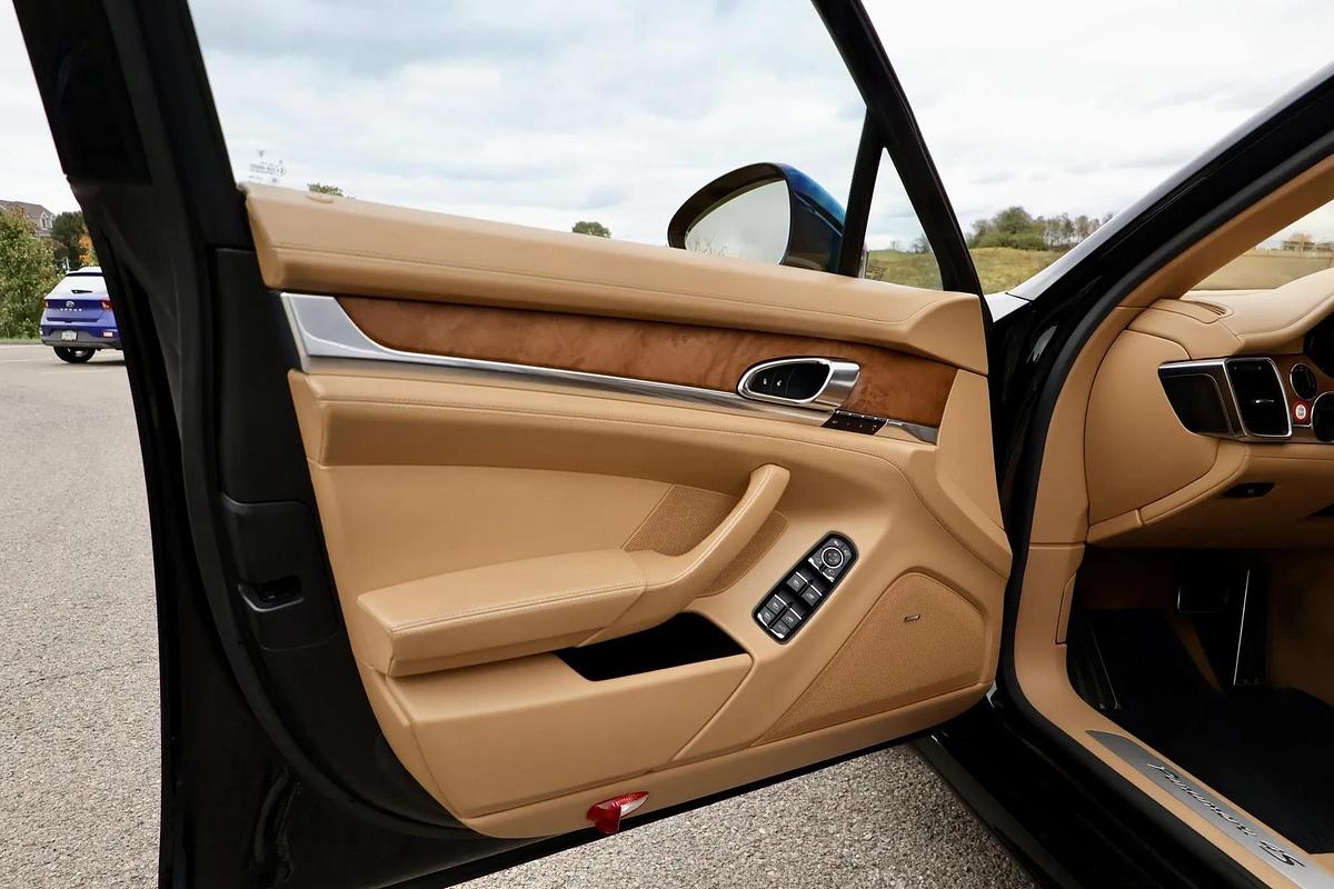 Used 2014 Porsche Panamera 4s Executive