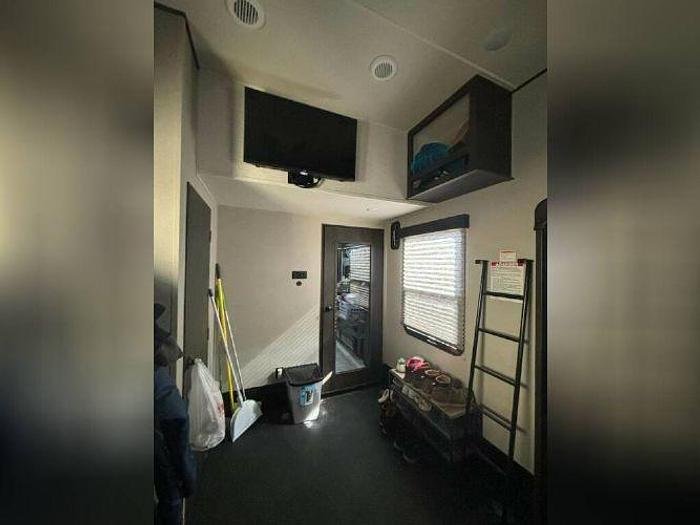 Used 2022 Grand Design Momentum M Class 395MS R