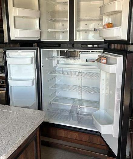 Used 2018 Keystone Alpine 3660FL