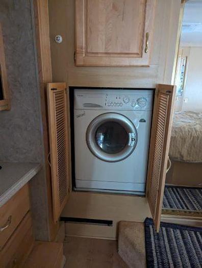 Used 2005 Monaco Beaver