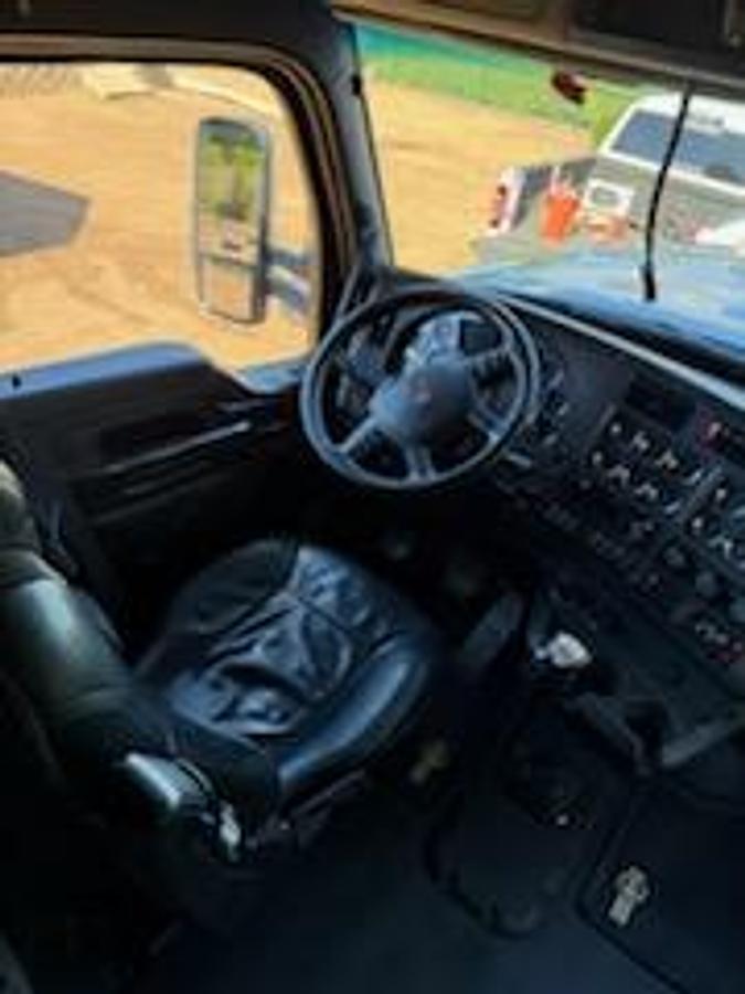 Used 2020 Kenworth W990