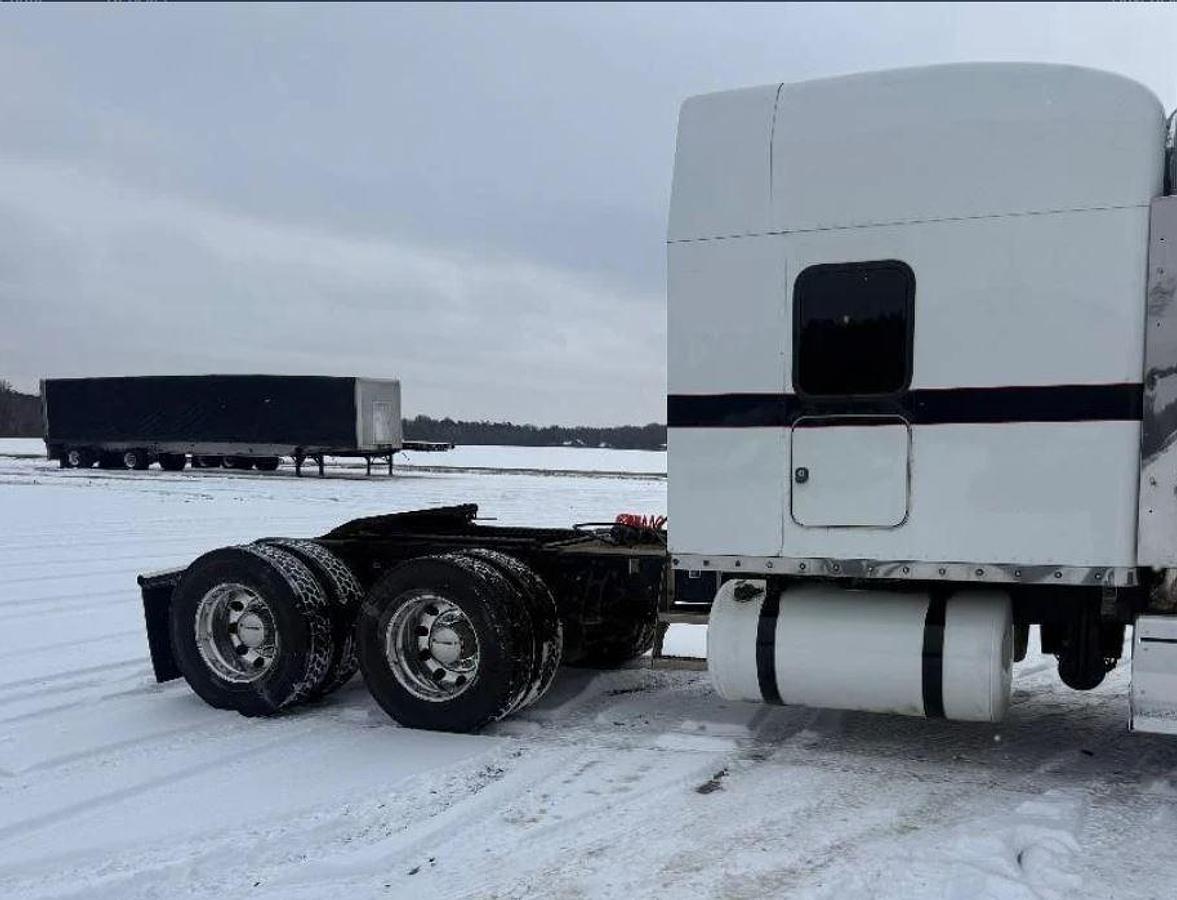 Used 2020 Peterbilt 579