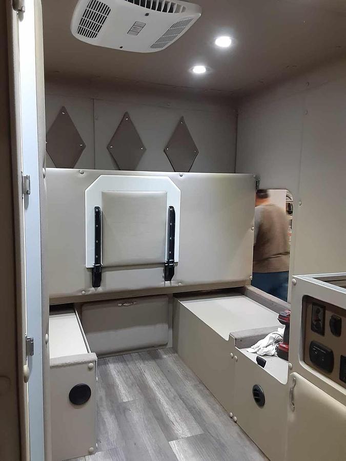 Used 2000 Kenworth W900 Conventional Sleeper Semi