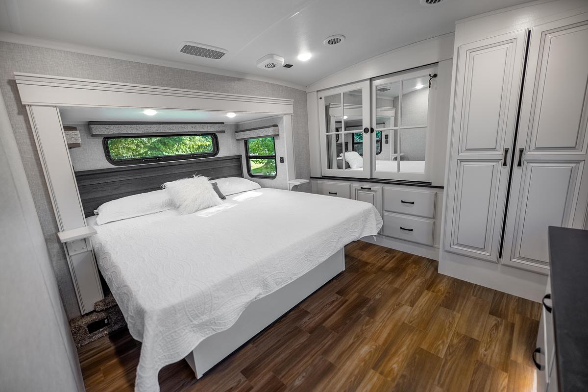 Used 2024 Jayco North Point 390CKDS Fifth Wheel