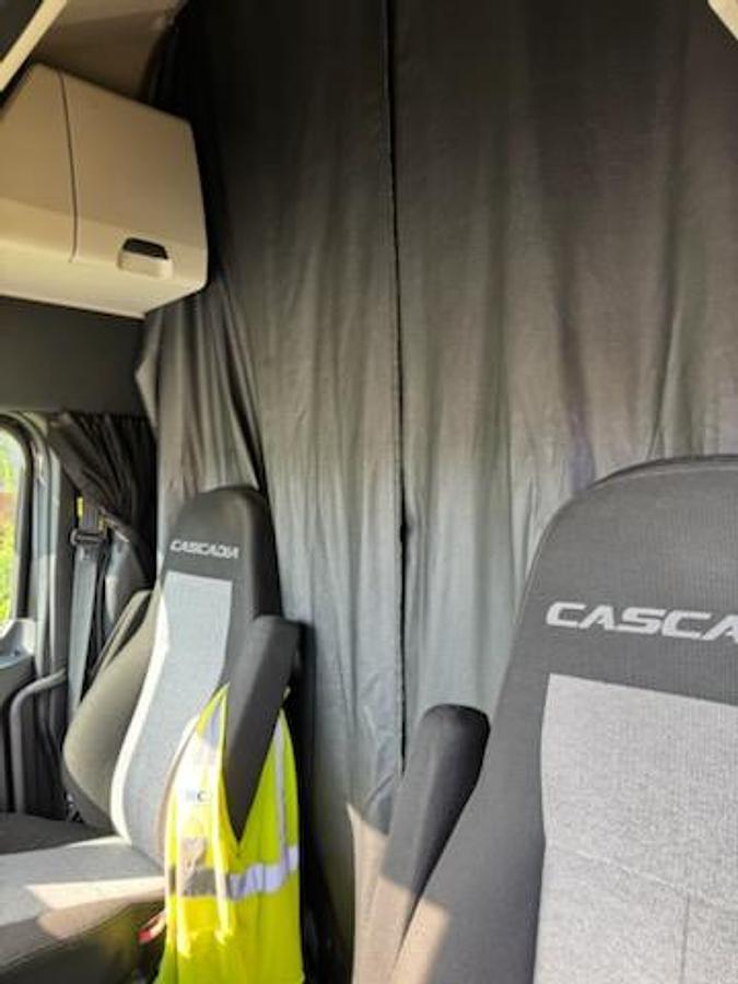 Used 2020 Freightliner Cascadia 125