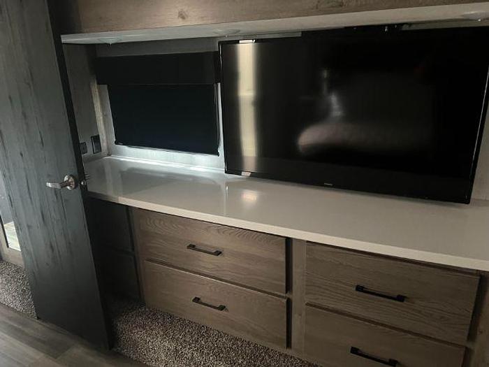 Used 2021 Heartland Road Warrior RW 414