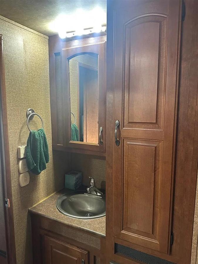 Used 2014 Bison Travel Coach 3 Horse Trailer