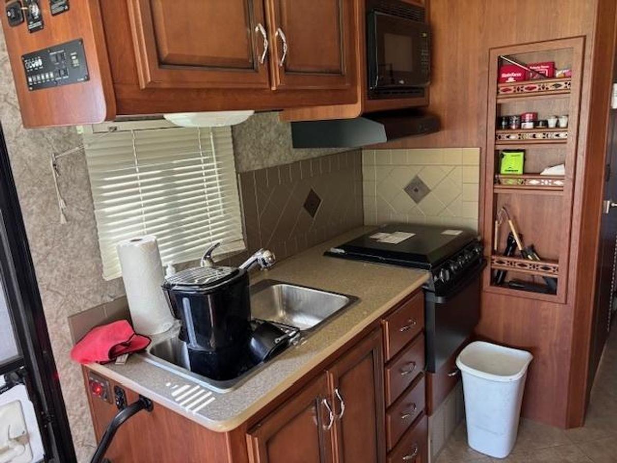 Used 2015 Fleetwood Storm 28MS Class A Motorhome