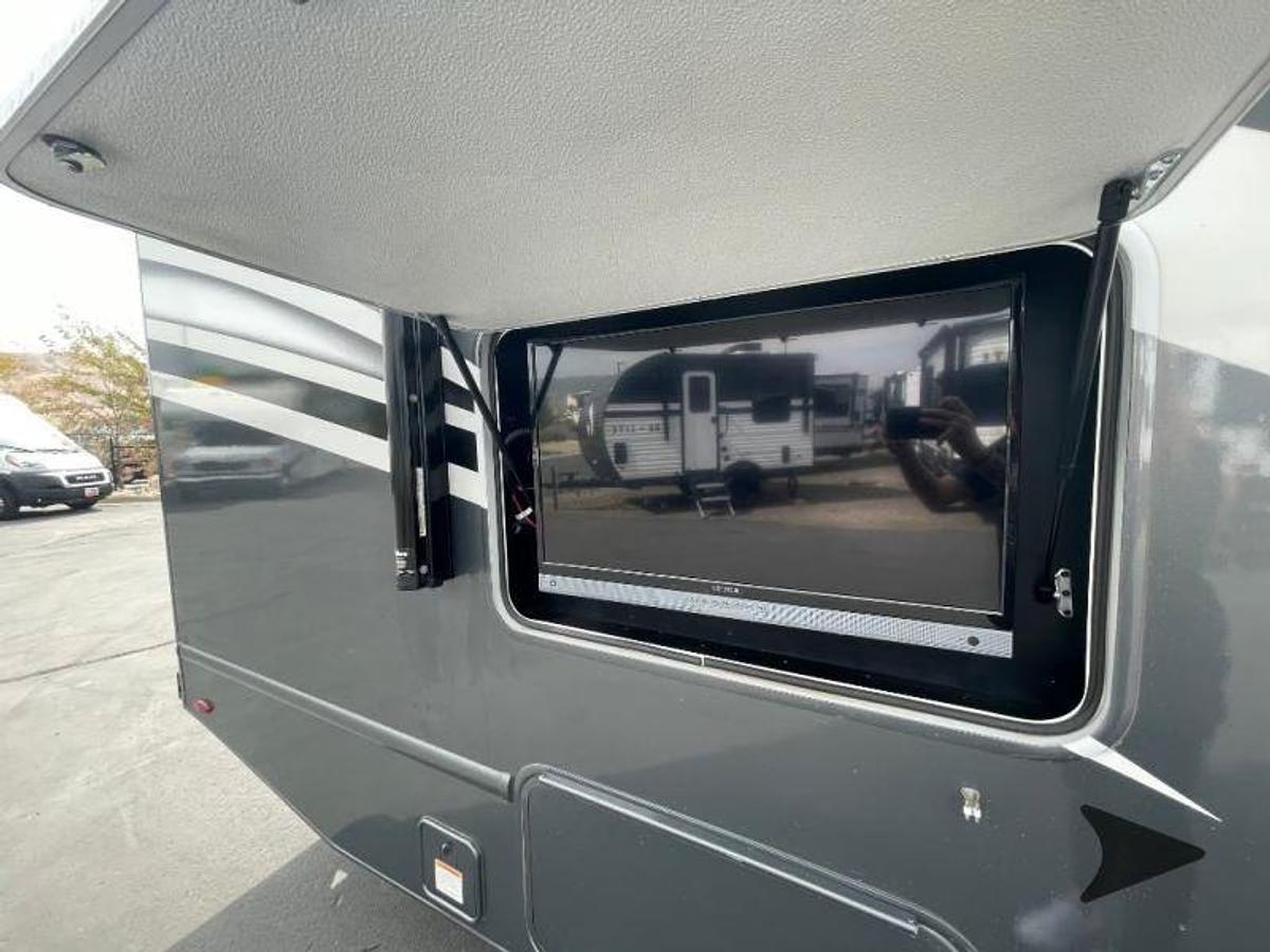 Used 2024 Thor Motor Coach Quantum KW29