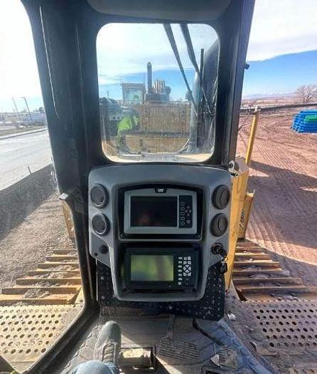 Used 2018 CATERPILLAR D6T