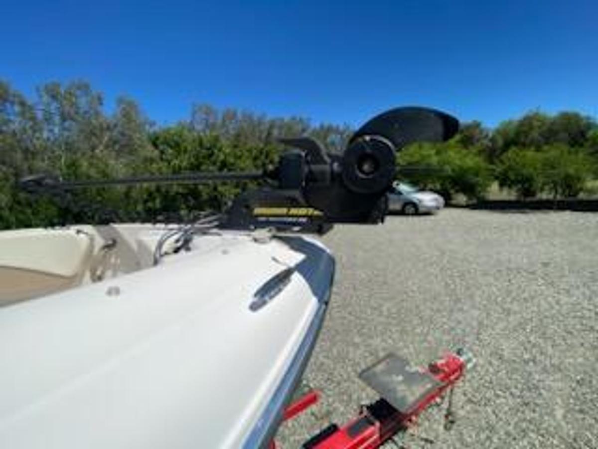 Used 2006 Four Winns 183