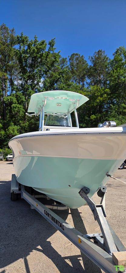Used 2013 Sea Fox 256 Commander Center Console Boat