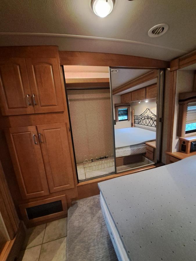 Used 2008 Winnebago Tour 40FD