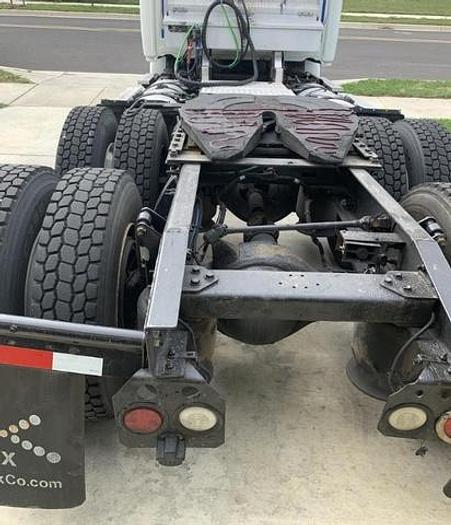 Used 2014 Freightliner Cascadia 113