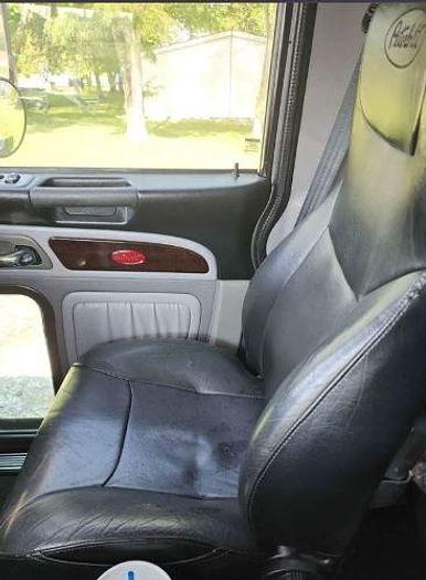 Used 2019 Peterbilt 389 Sleeper