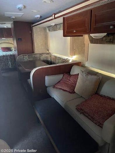 Used 2015 Winnebago Vista 31KE