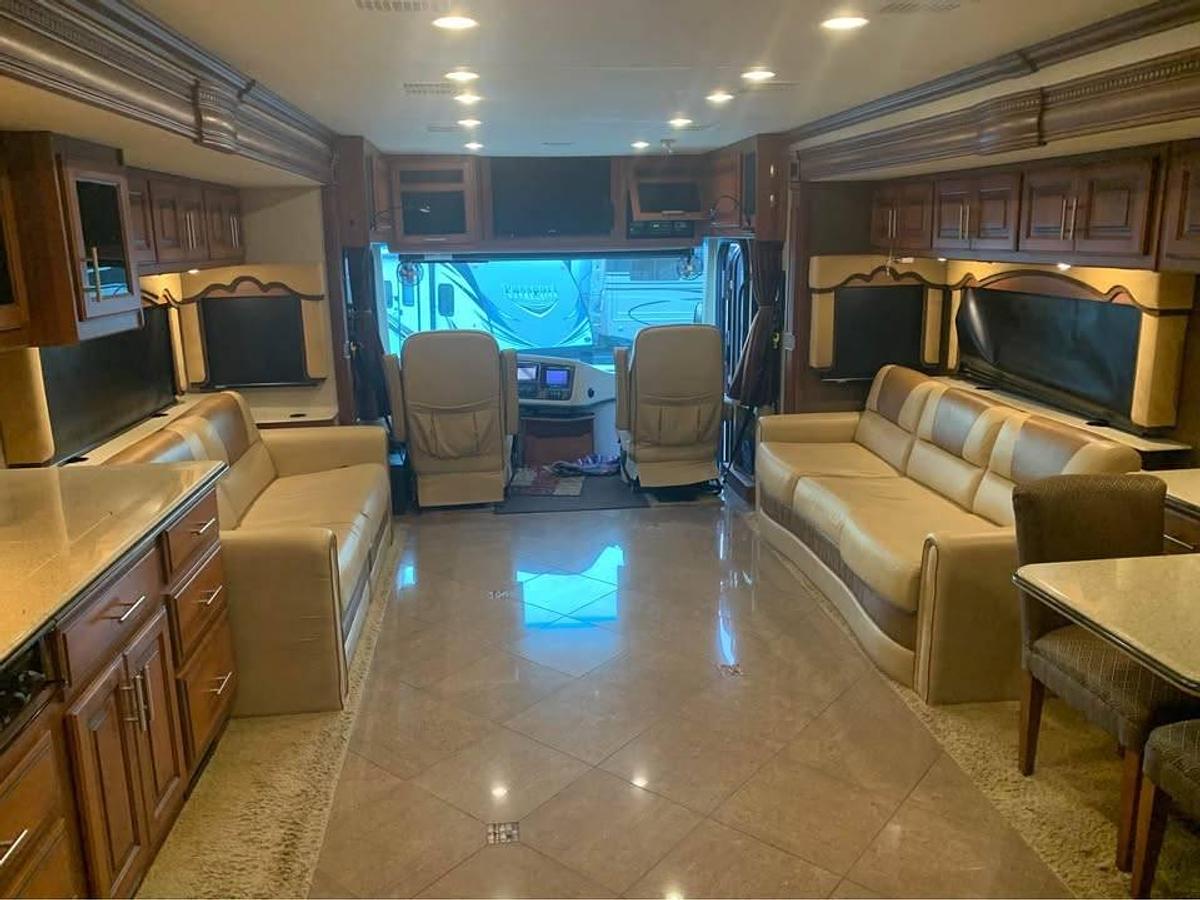 Used 2012 Fleetwood Discovery 42M Class A Motorhome