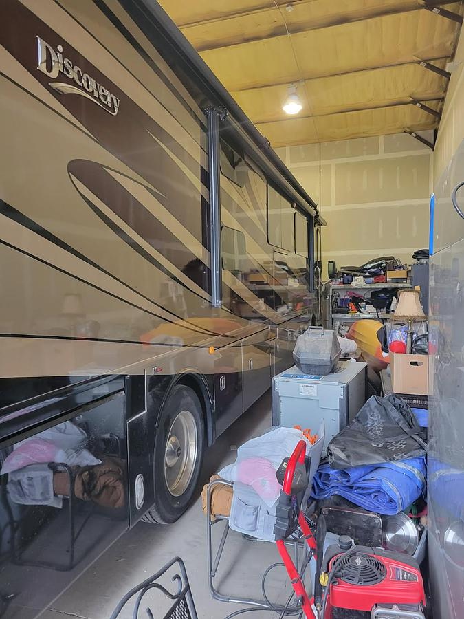 Used 2017 Fleetwood Discovery 39G