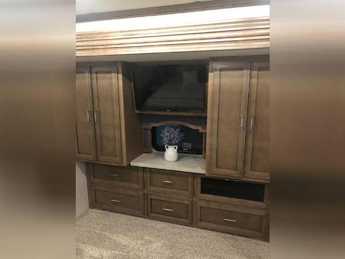 Used 2020 Newmar VENTANA 4037