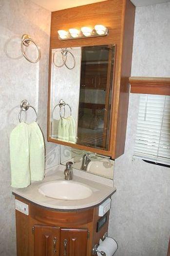 Used 2005 Holiday Rambler Endeavor 40DST