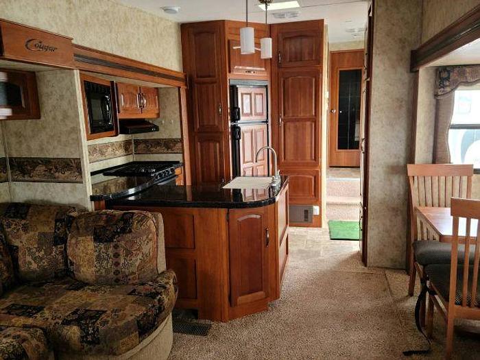 Used 2012 Keystone Cougar 327RES