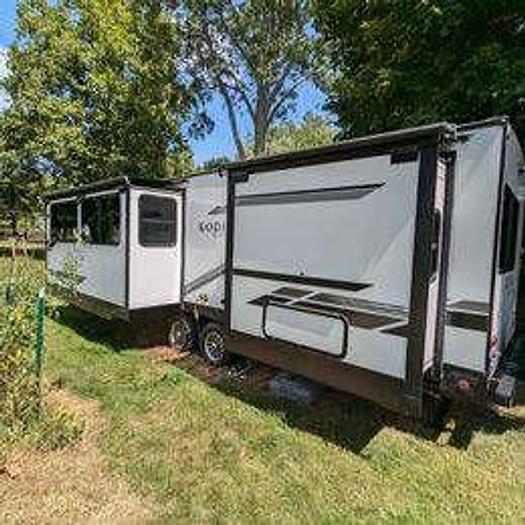 Used 2021 Dutchmen Kodiak Ultimate 2921FKDS