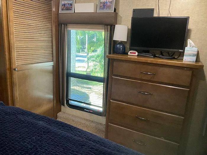 Used 2015 Heartland Bighorn BH 3270RS