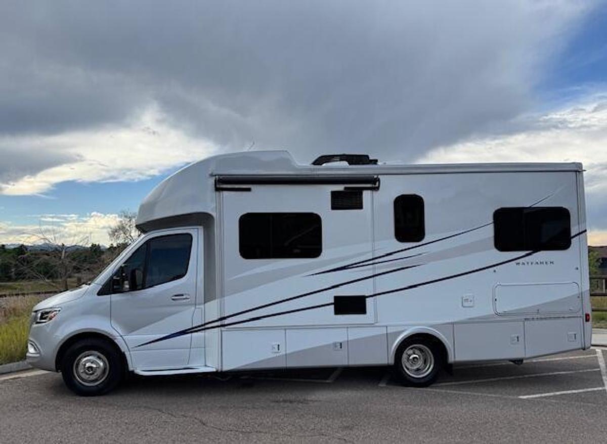 Used 2022 Tiffin Wayfarer 25TW Class C Motorhome