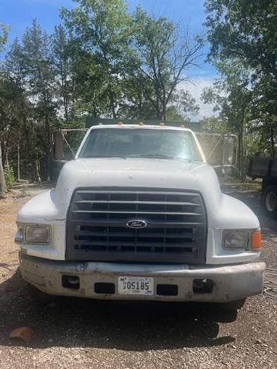 Used 1993 Ford F700 4 DR Dump Truck