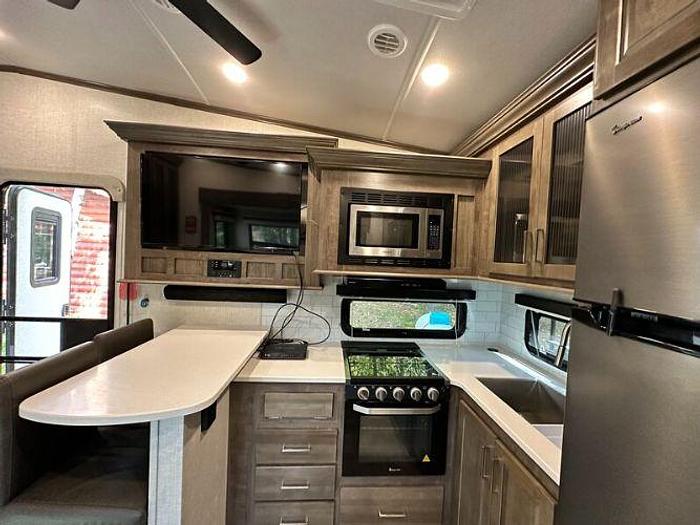 Used 2022 Forest River Rockwood Ultra Lite 2442BS