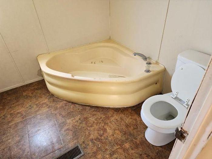 Used 1995 Fleetwood Homes Manufactured Home