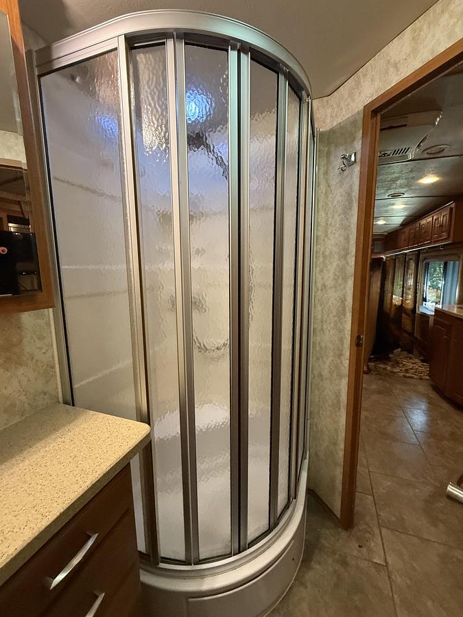 Used 2009 Winnebago Journey 39Z