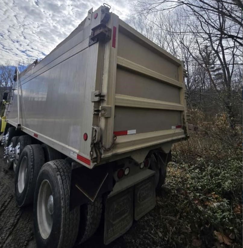 Used 2015 Kenworth T800 Dump Truck