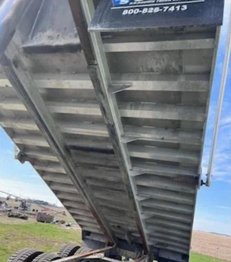 Used 2022 International HX620