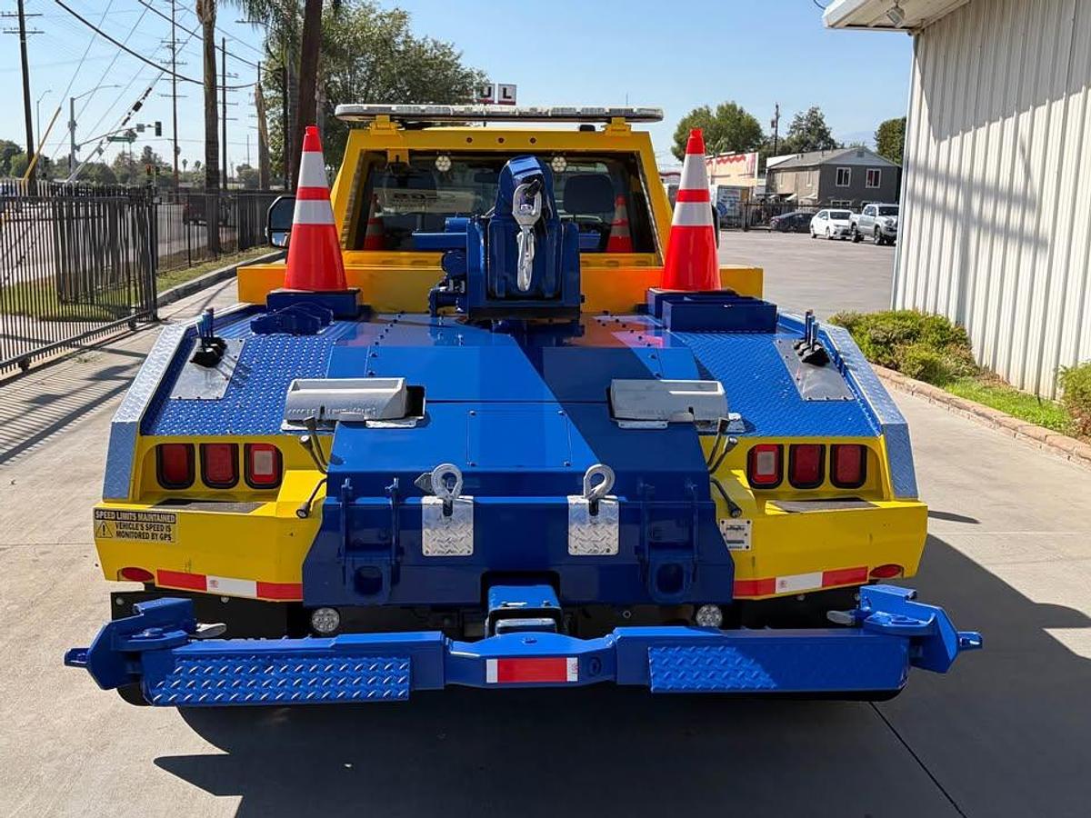 Used 2021 Ford F-550 XLT Vulcan 881 Wrecker Tow Truck