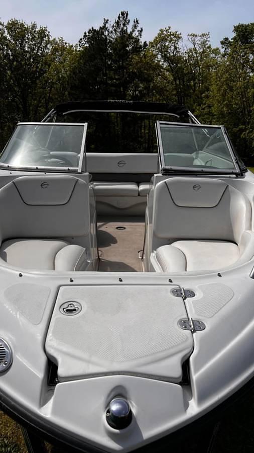 Used 2008 Crownline 305