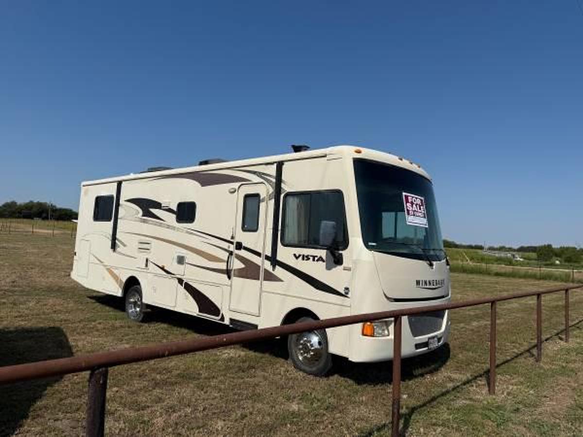 Used 2015 Winnebago Vista Class A Motorhome