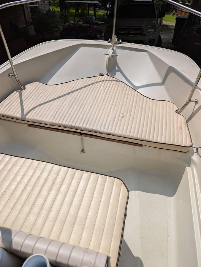 Used 1987 Boston Whaler Montauk 17