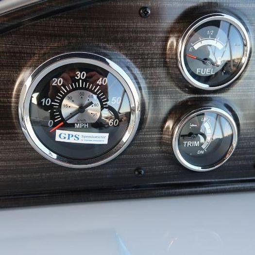 Used 2024 Lowe SF214 Pontoon