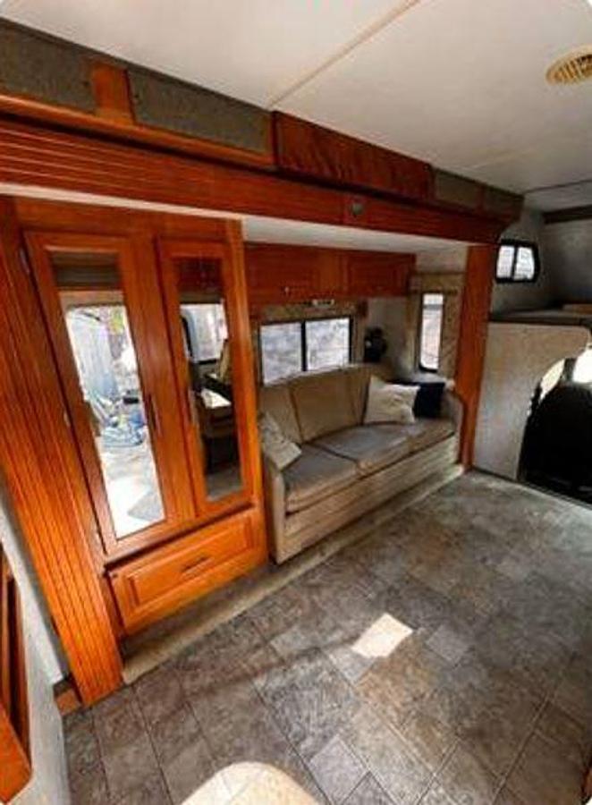 Used 2006 Gulf Stream Endura Class C Toy Hauler