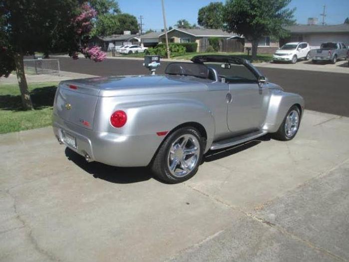 Used 2006 Chevrolet SSR LS