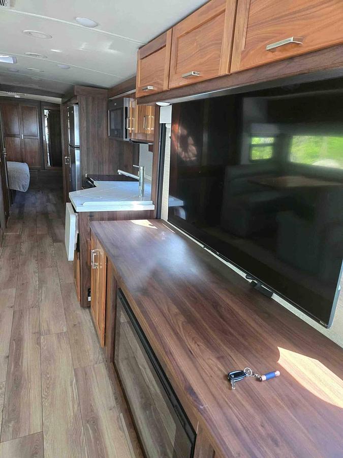 Used 2020 Winnebago Forza 36H Class A Motorhome