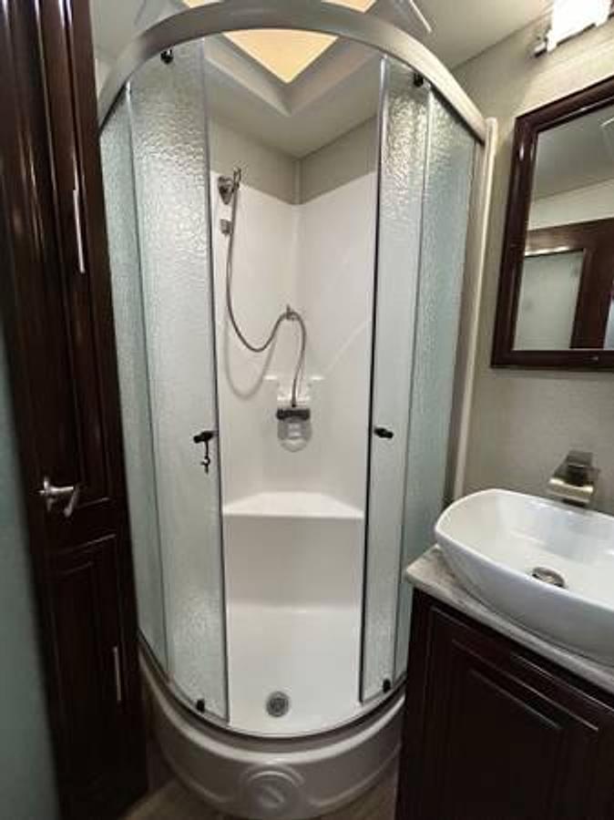 Used 2019 Forest River Georgetown Ds 369xl