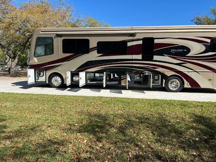 Used 2017 Fleetwood Discovery LXE 40X
