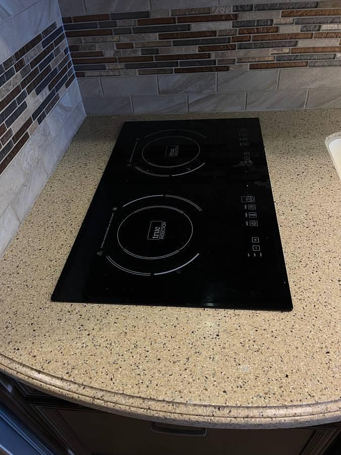 Used 2014 American Coach American Revolution 42T Class A Motorhome