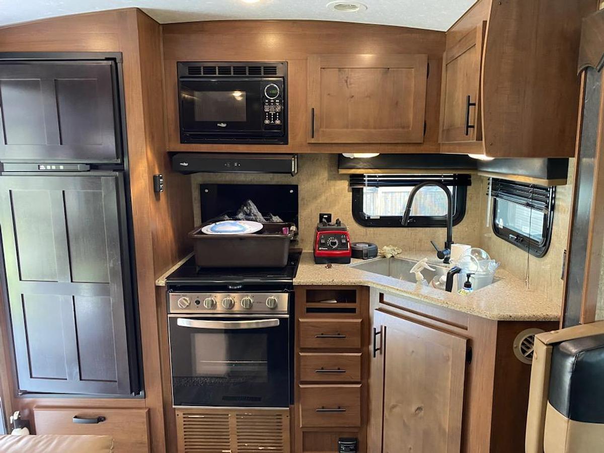 Used 2022 Outdoors RV Back Country Series Mtn Trx 24KRS Travel Trailer