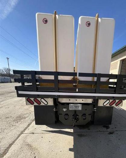 Used 2018 Freightliner Business Class M2 106