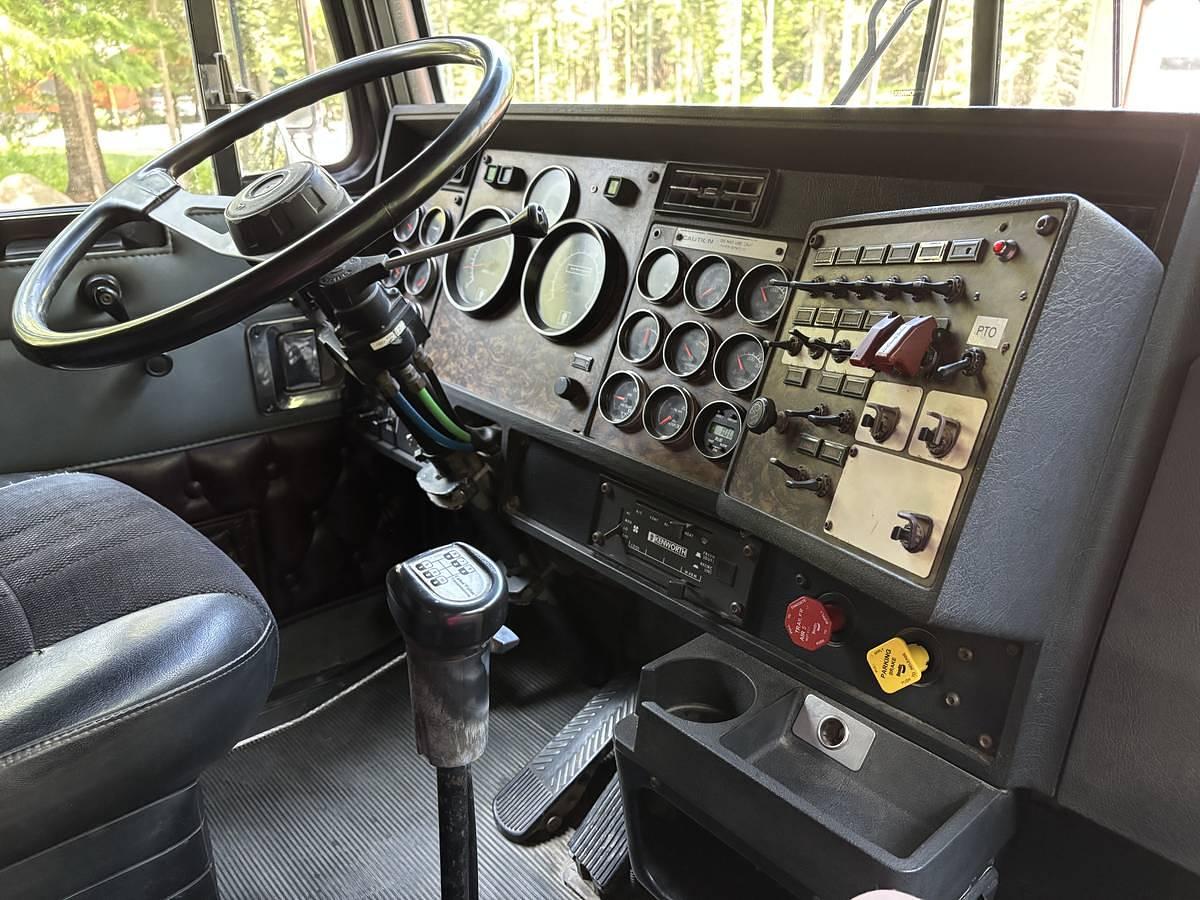 Used 1995 Kenworth T800 Dump Truck