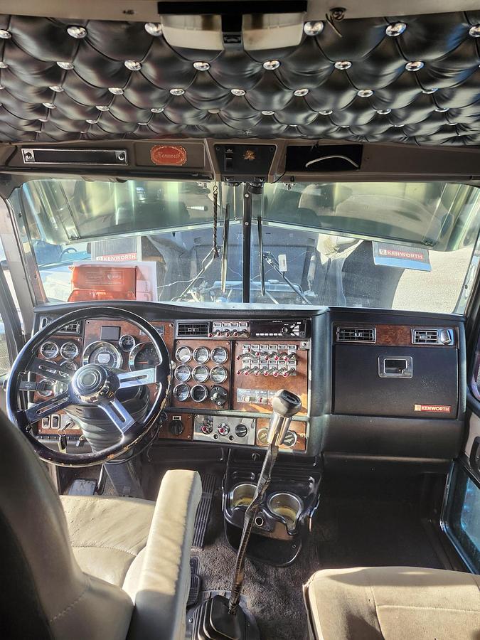 Used 2003 Kenworth W900L