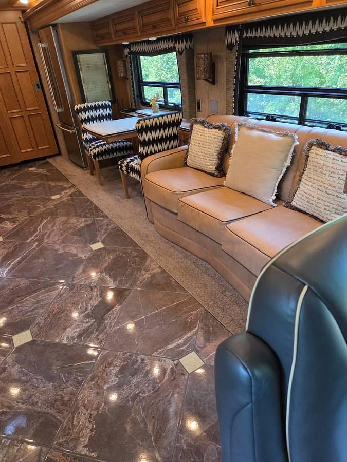 Used 2015 Newmar Dutch Star 3736